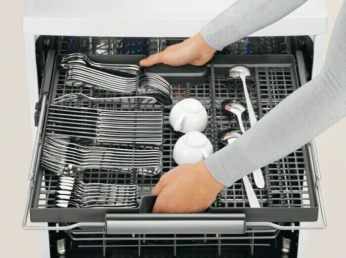 Посудомоечная машина Electrolux ESL 7740 RO
