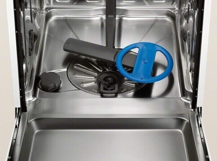 Посудомоечная машина Electrolux ESL 8356 RO