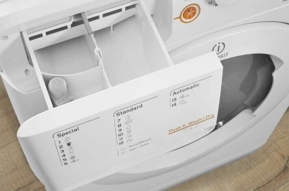 Стиральная машина Indesit XWDA 751680X