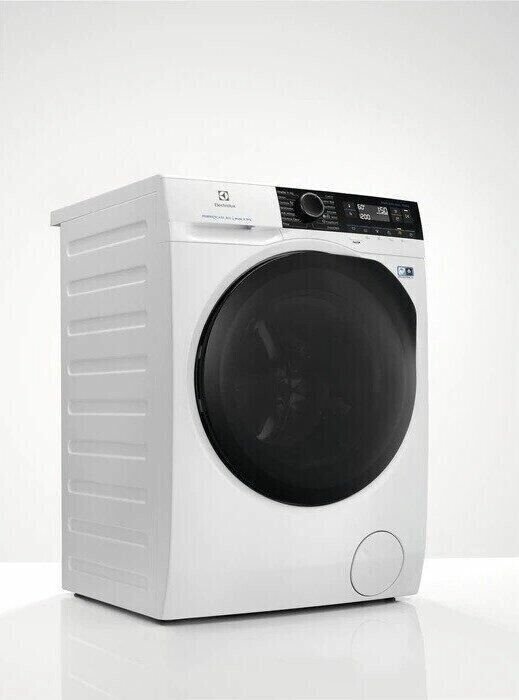 Стиральная машина Electrolux EW8WR261B