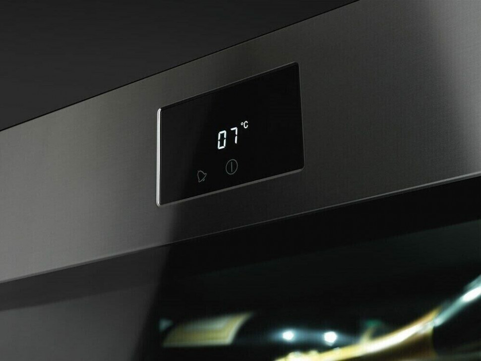 Винный шкаф Smeg CVI 318X