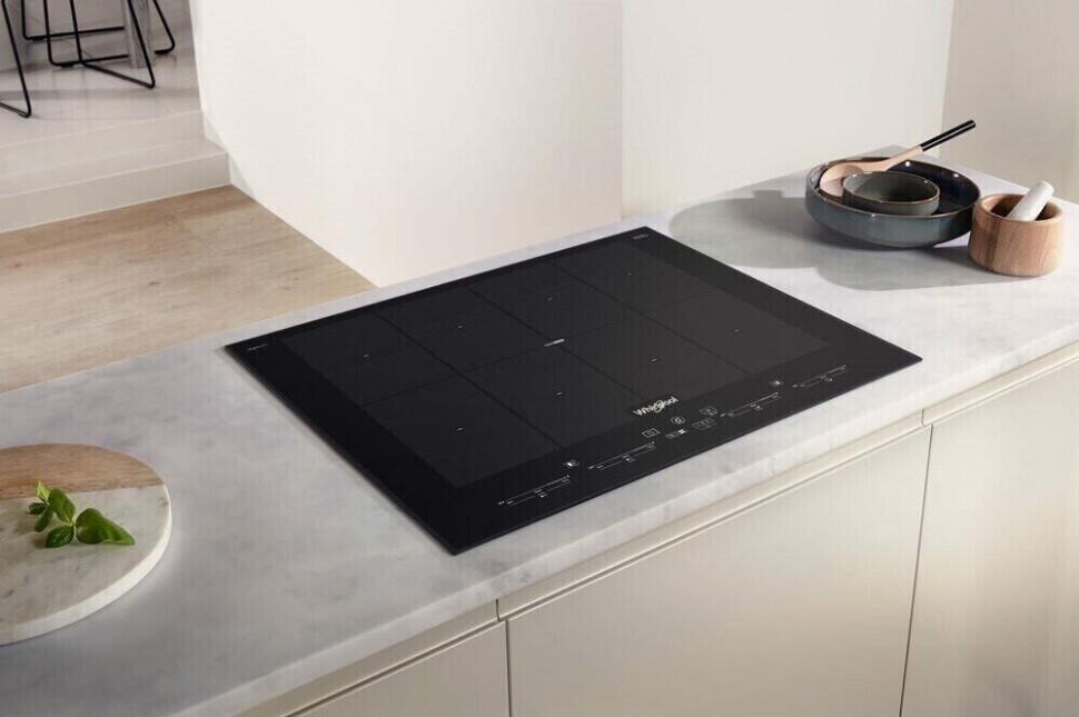 Индукционная варочная панель Whirlpool SMO 658 C BT IXL