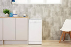 Посудомоечная машина Indesit DSCFE 1B10