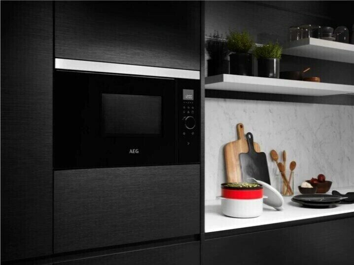 Встраиваемая микроволновая печь AEG MBB1756DEM