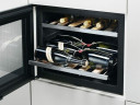 Винный шкаф Electrolux ERW 0670 A