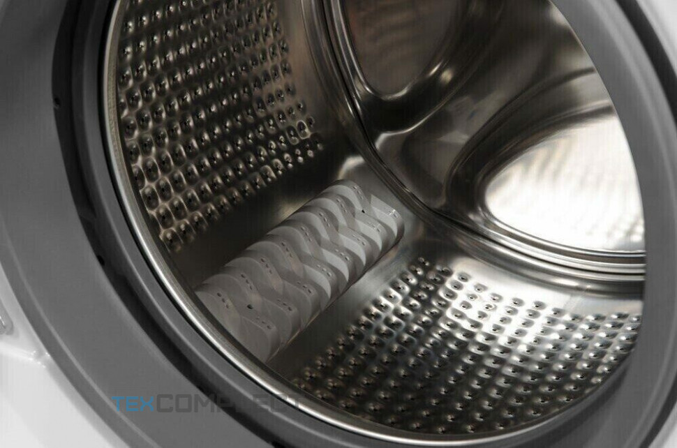 Стиральная машина Whirlpool FSCR 80421