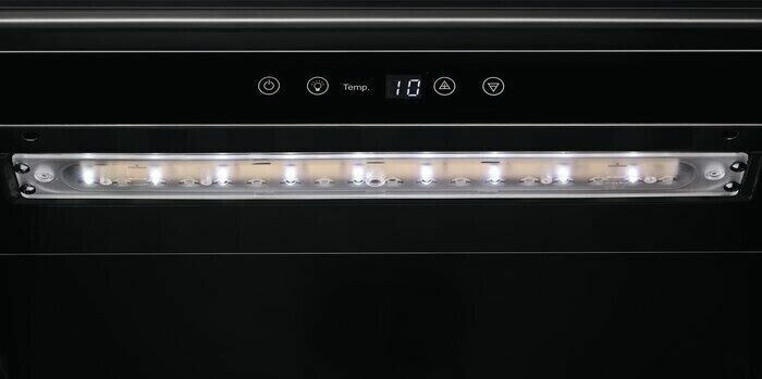 Винный шкаф Electrolux ERW 0673 AOA