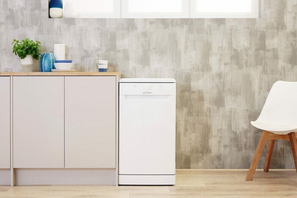 Посудомоечная машина Indesit DSFE 1B19
