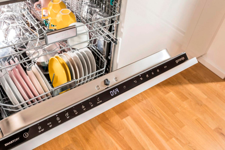 Встраиваемая посудомоечная машина Gorenje GV693C61AD