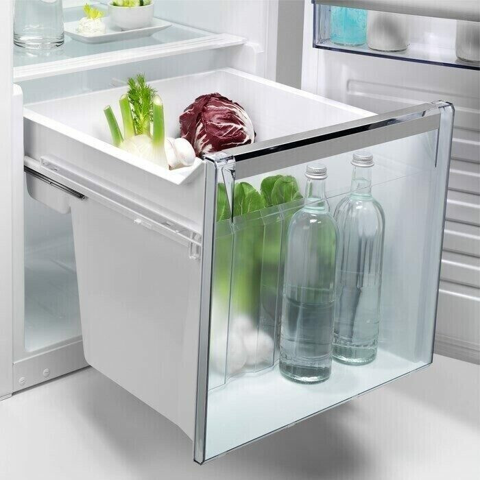 Встраиваемый холодильник Electrolux ERN 93213