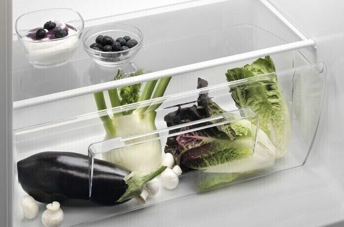 Холодильник Electrolux ENF 2440 AOX