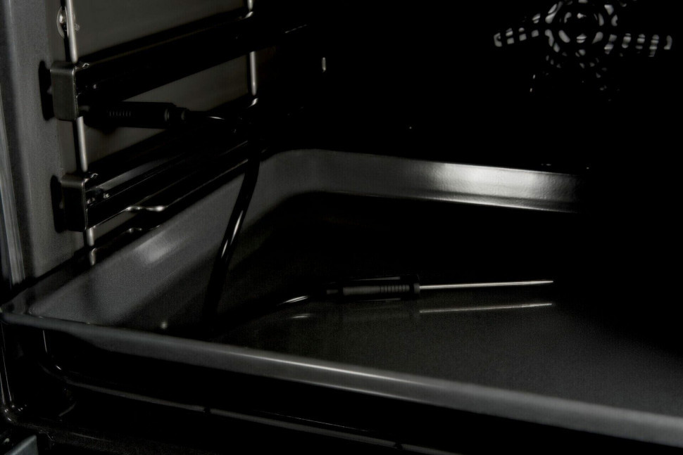 Электрический духовой шкаф Bosch HBG 557SB0R