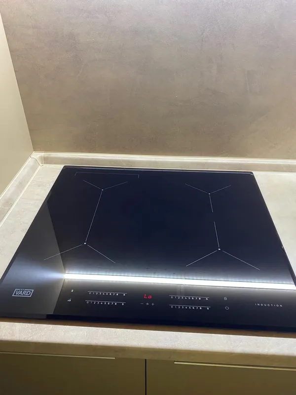 Индукционная варочная панель VARD VHI6461K (Electrolux)