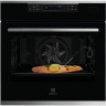 Электрический духовой шкаф Electrolux OKB 8S31X