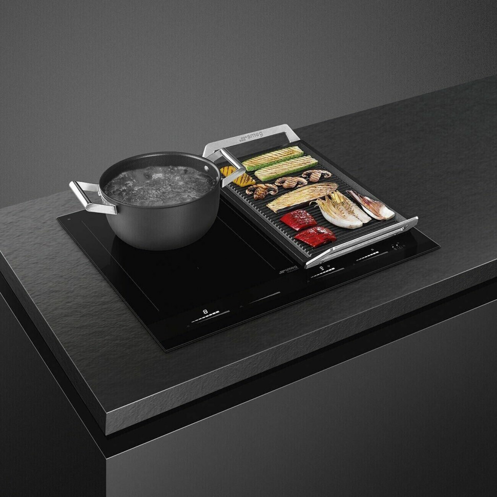 Индукционная варочная панель Smeg SIM1643D