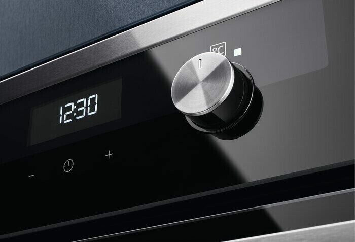 Электрический духовой шкаф Electrolux OKC 5H50X