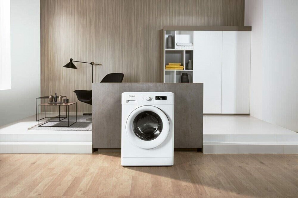 Стиральная машина Whirlpool FWSF 61053 W