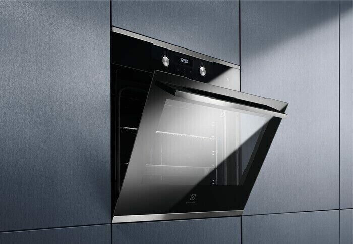 Электрический духовой шкаф Electrolux OKD 6P71X