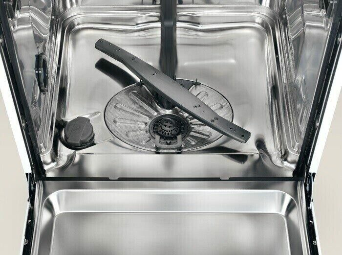 Посудомоечная машина Electrolux ESL 5343 LO