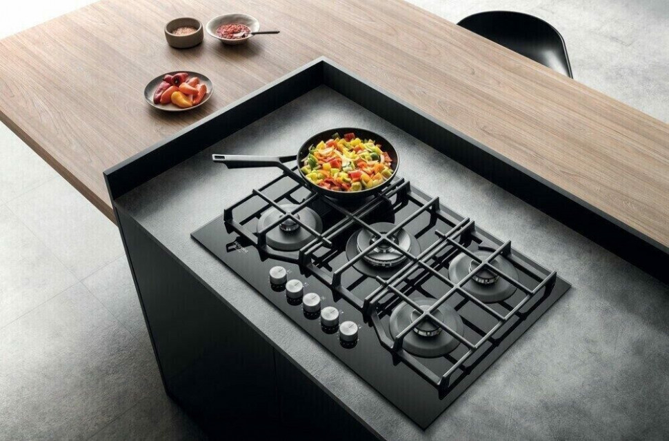 Газовая варочная панель Hotpoint-Ariston HAGS 72F BK