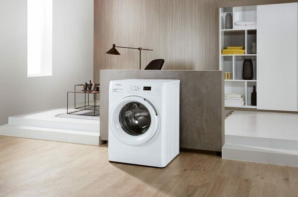 Стиральная машина Whirlpool FWSL 61052 W